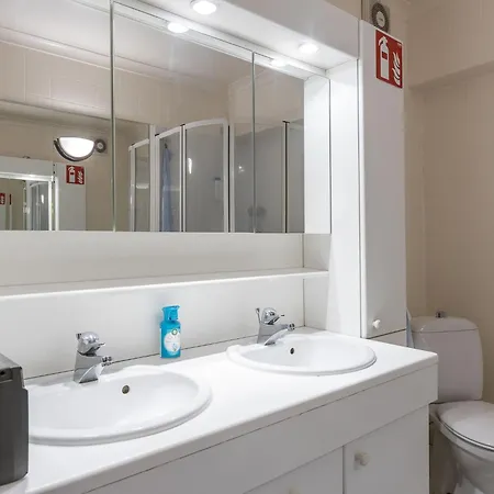 Spacious On 4th Floor Миделкерк